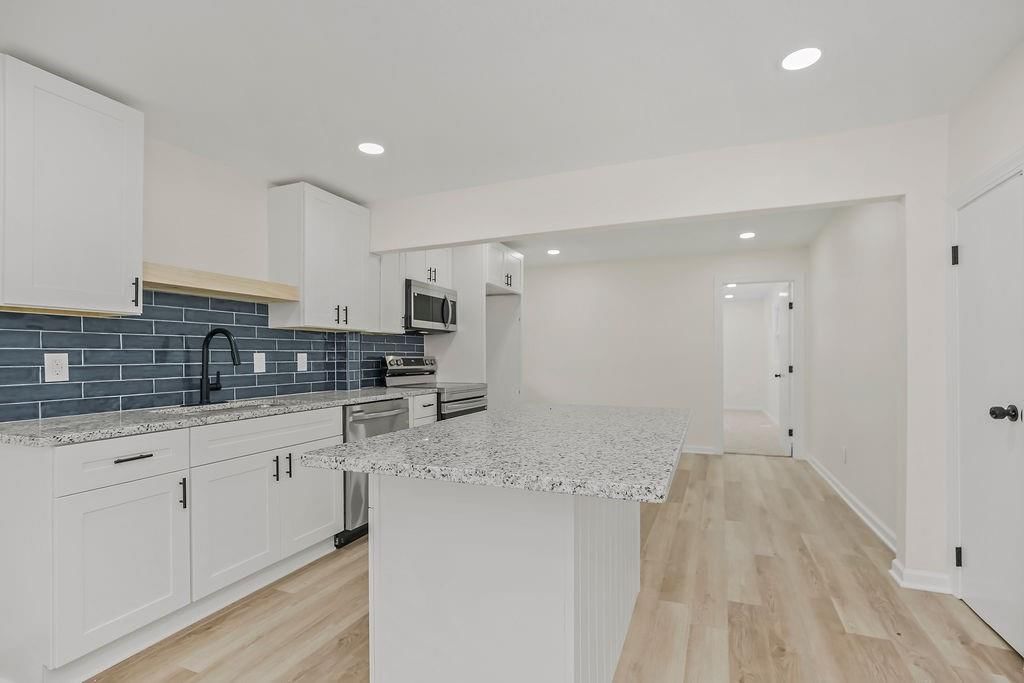 5416 N Denver Avenue — photo 9