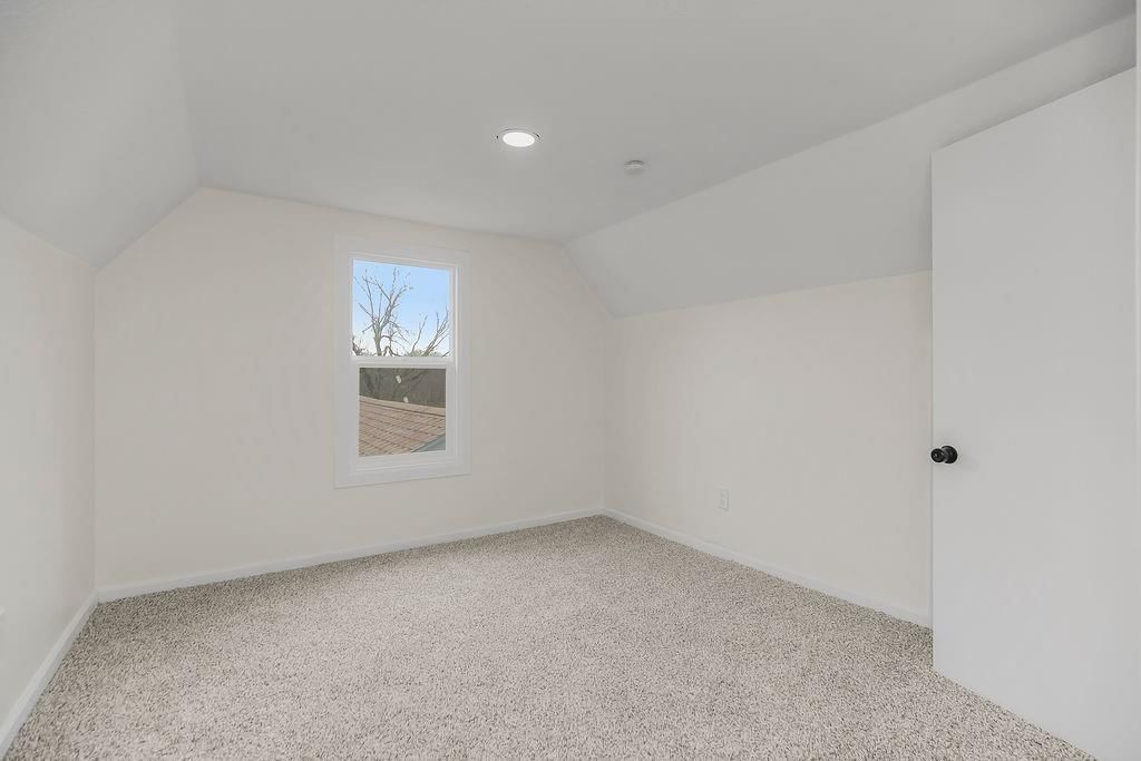 5416 N Denver Avenue — photo 15