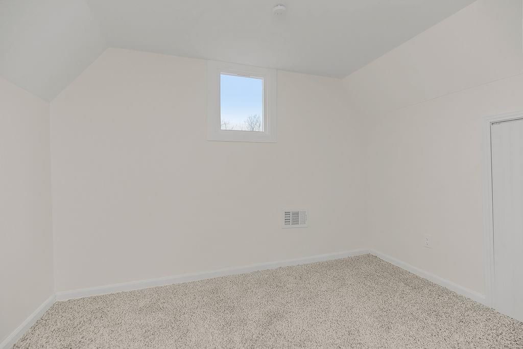 5416 N Denver Avenue — photo 16