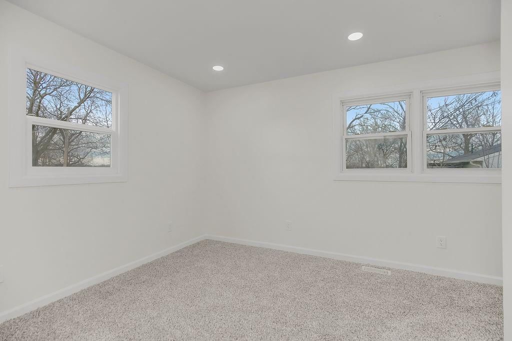 5416 N Denver Avenue — photo 22