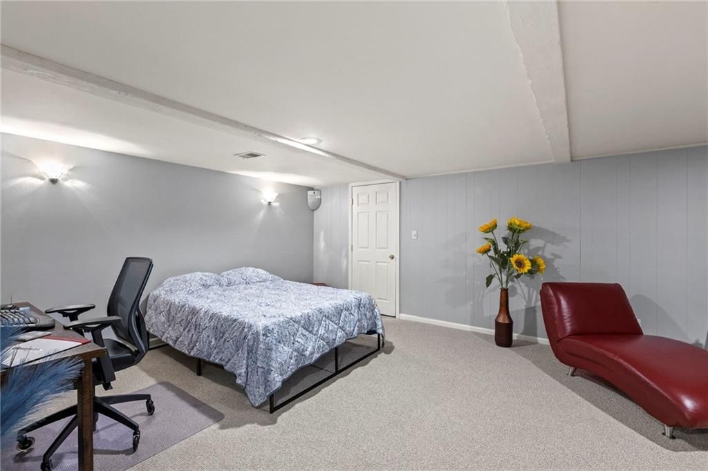 12758 Overbrook Road — photo 32
