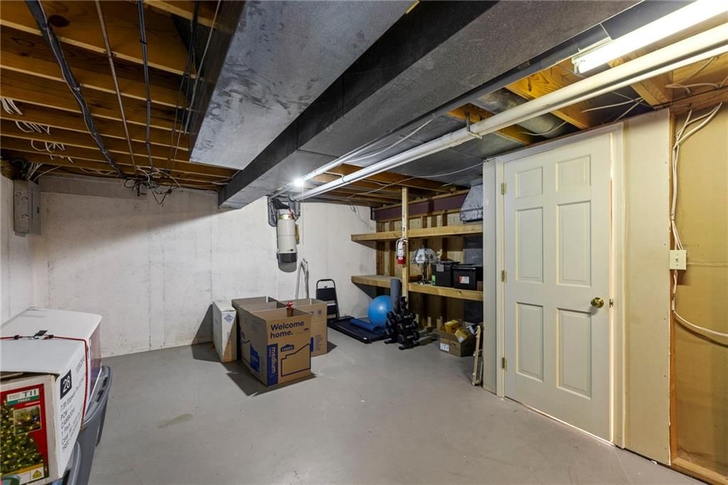 12758 Overbrook Road — photo 36