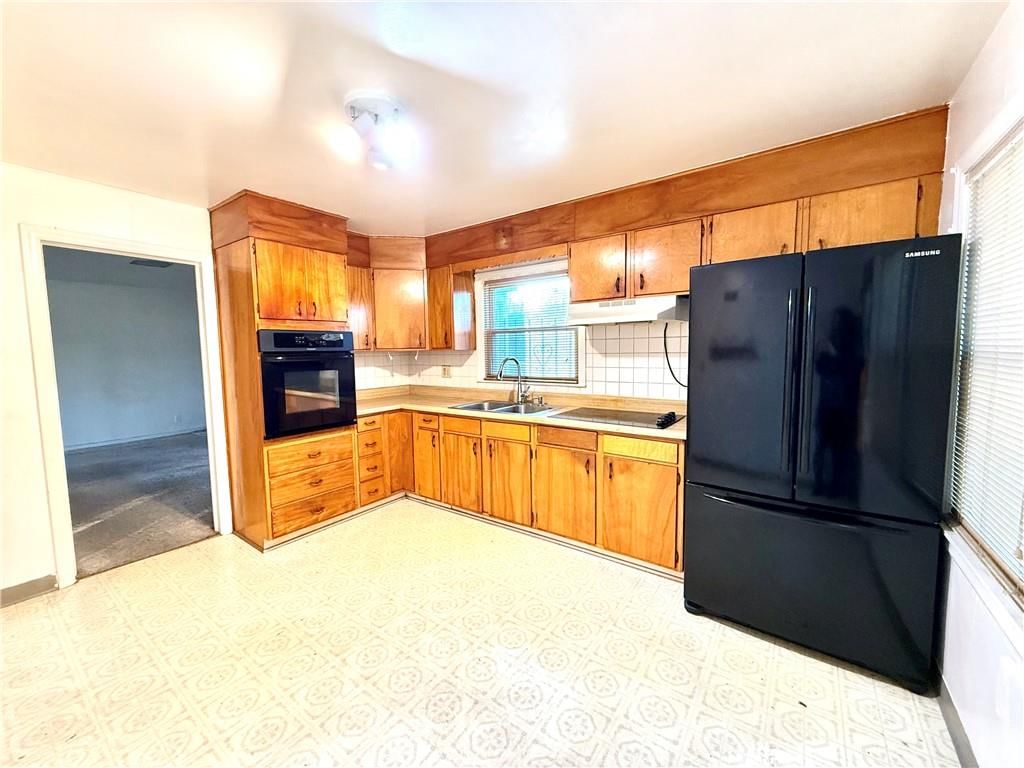 6636 Agnes Avenue — photo 9