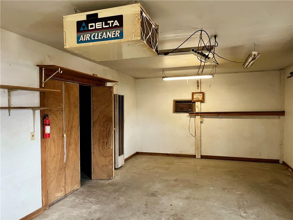 901 W Davis Street — photo 30