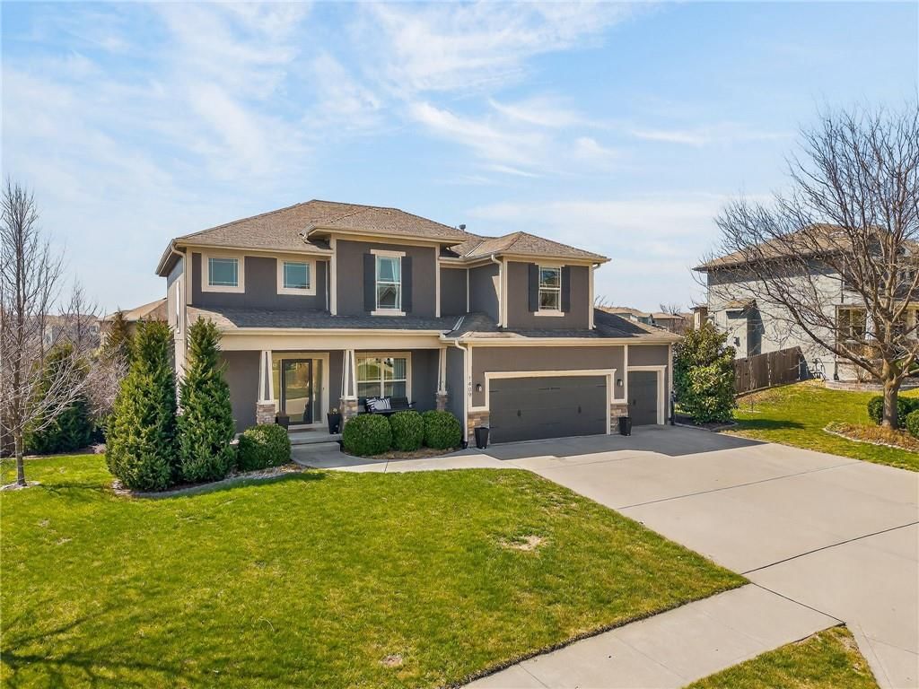 1409 SW Whistle Drive — photo 2
