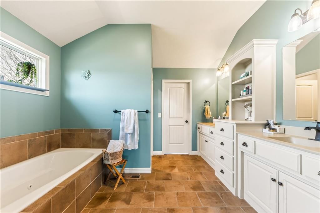 1409 SW Whistle Drive — photo 31