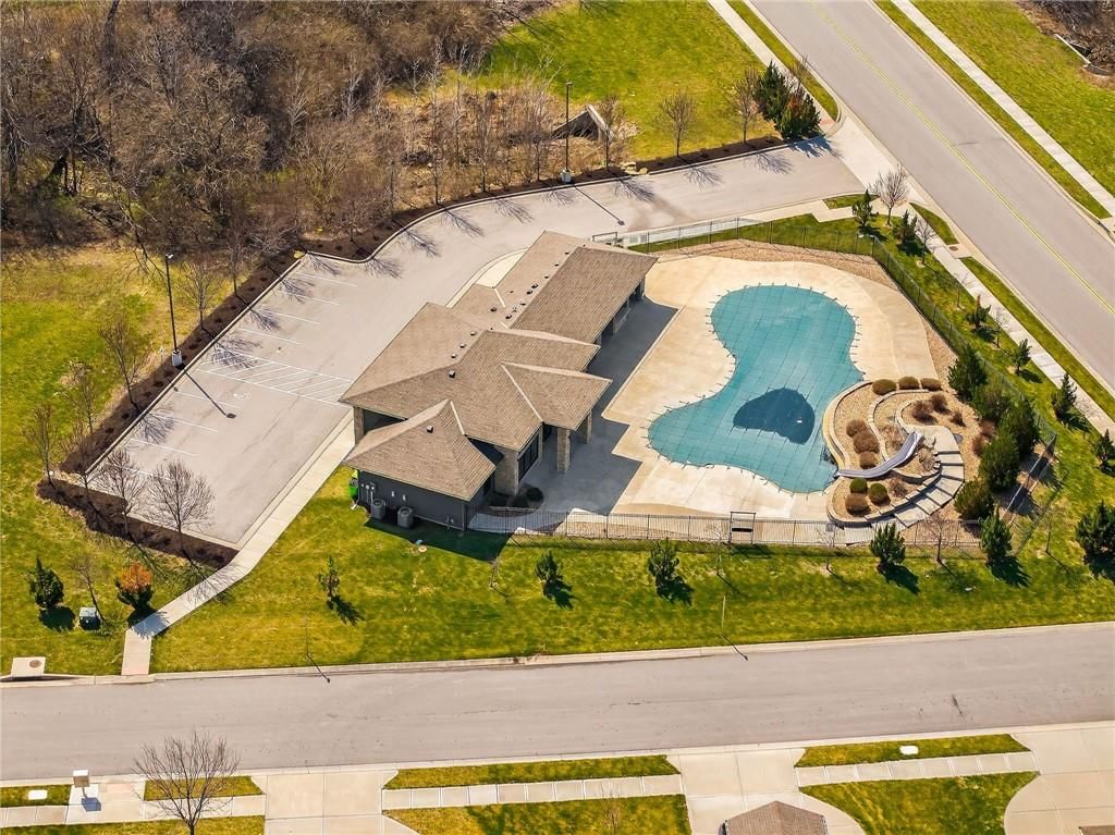 1409 SW Whistle Drive — photo 52