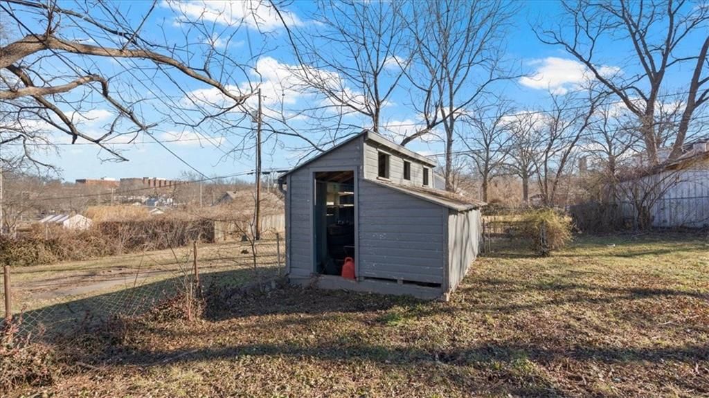 1613 S Norwood Avenue — photo 23