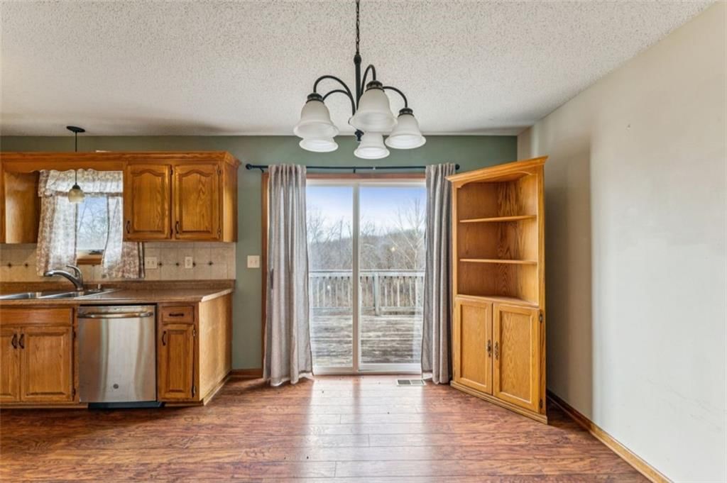 5208 NE 63rd Terrace — photo 9