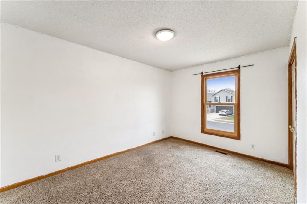 5208 NE 63rd Terrace — photo 21