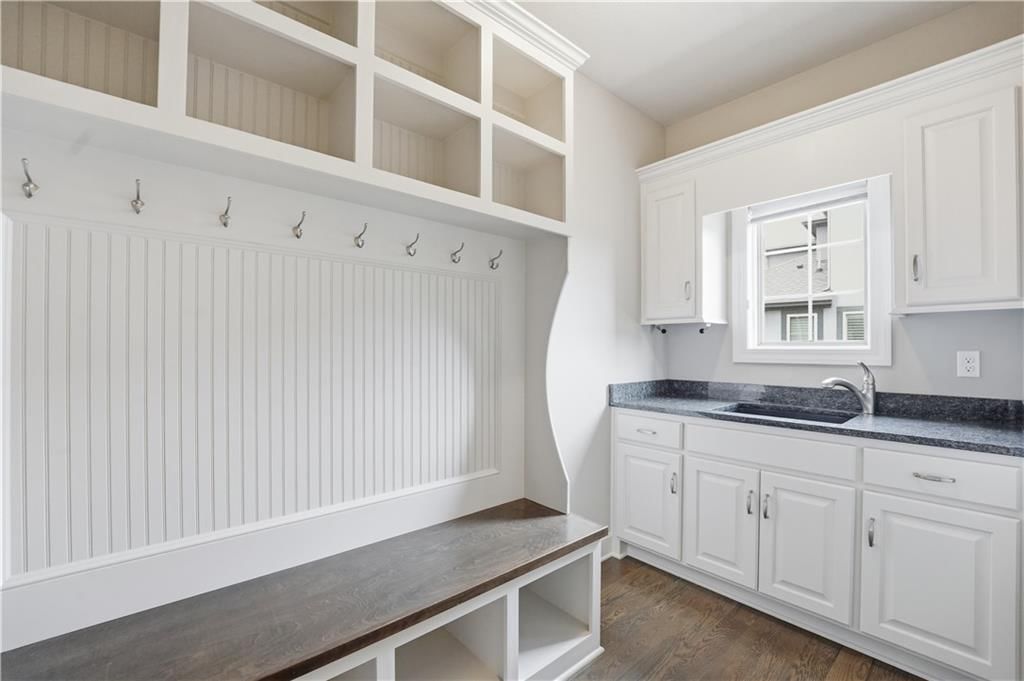 16200 Stearns Street — photo 33