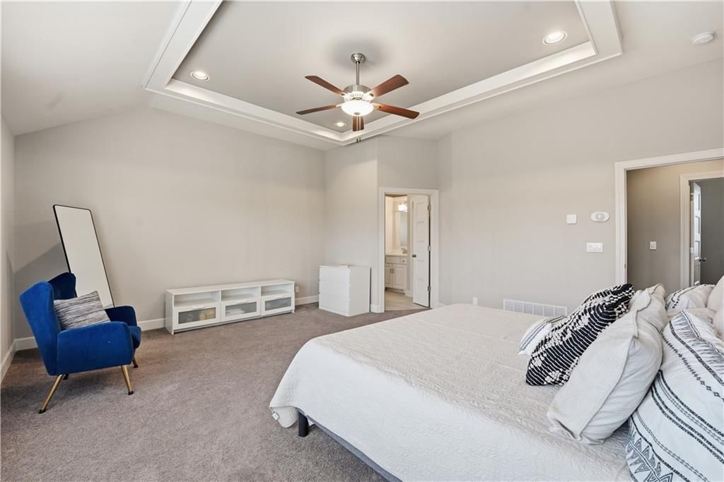 16200 Stearns Street — photo 52