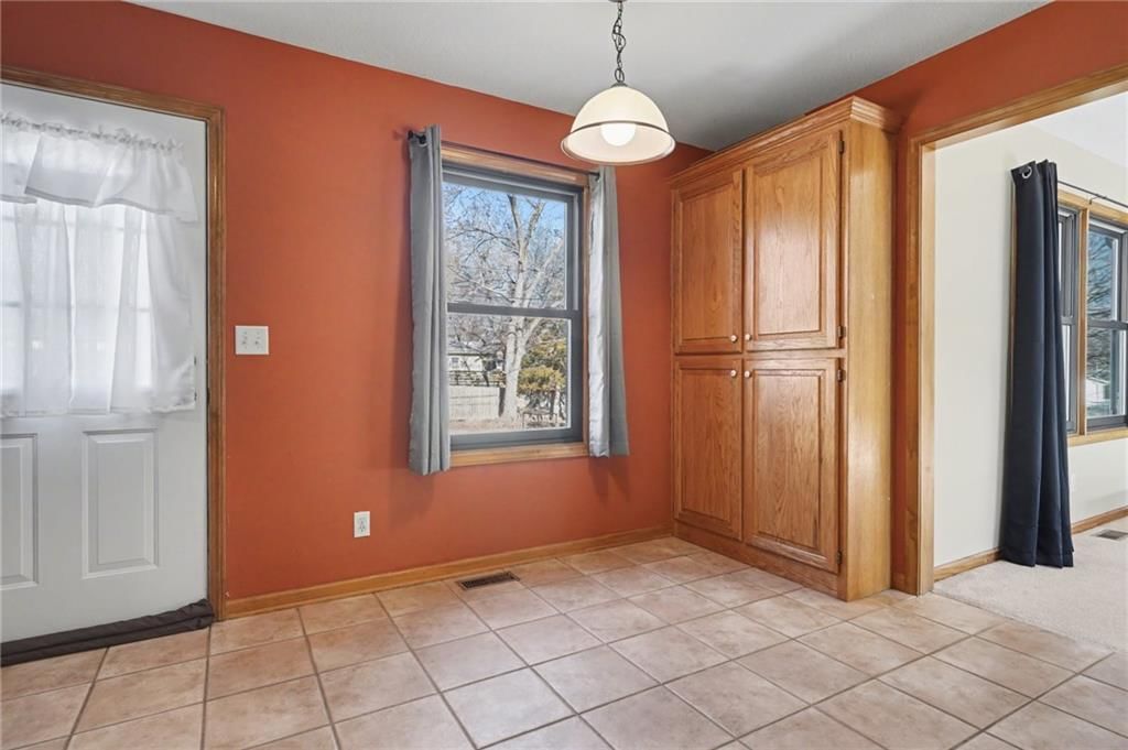 1112 Grove Street — photo 15