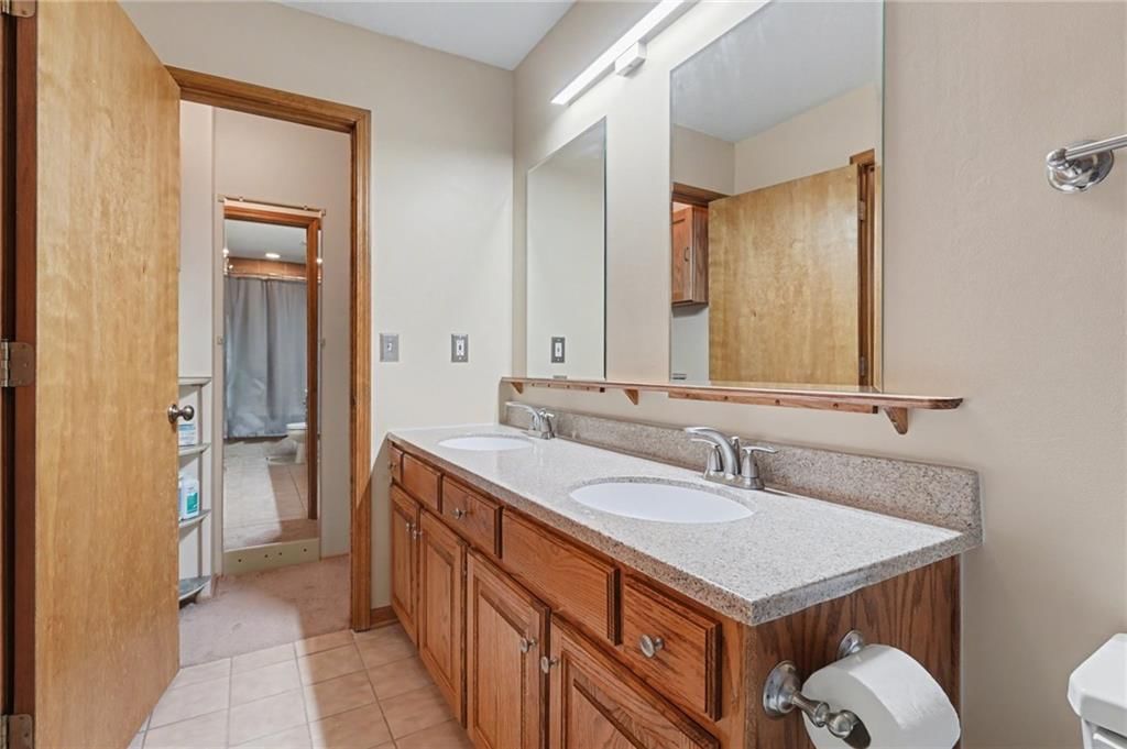 1112 Grove Street — photo 22