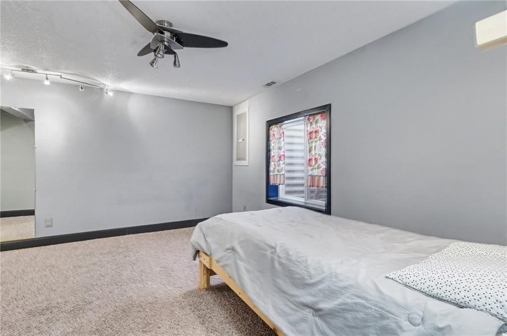 1112 Grove Street — photo 31