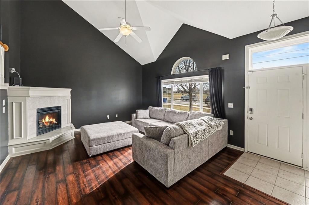 360 W Madison Street — photo 6