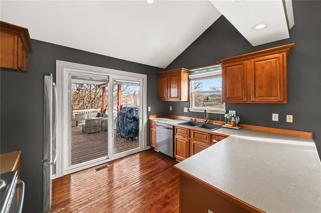 360 W Madison Street — photo 12