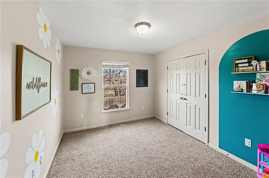 360 W Madison Street — photo 16