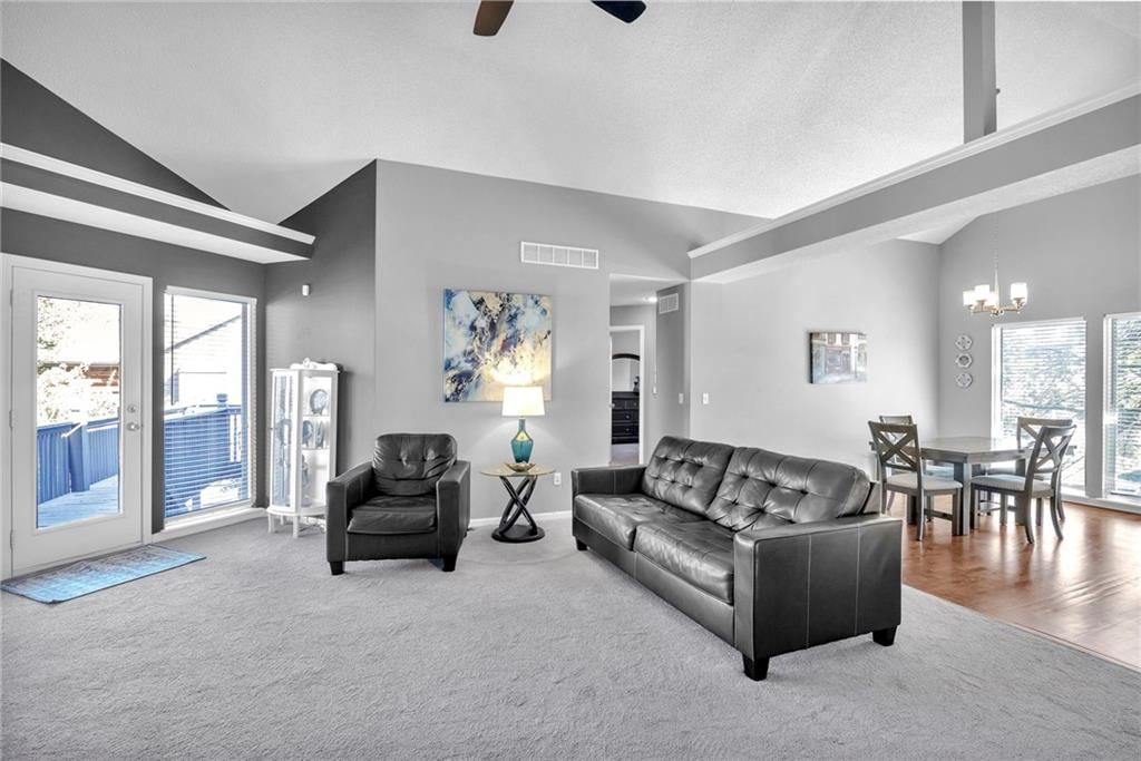 18441 Spruce Street — photo 7