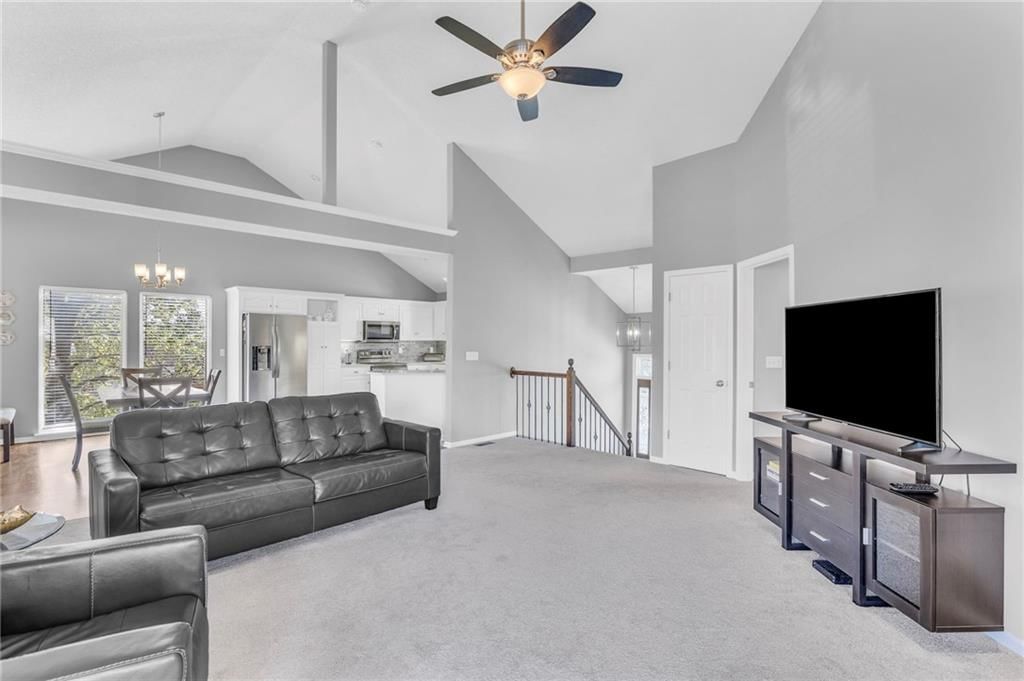 18441 Spruce Street — photo 8