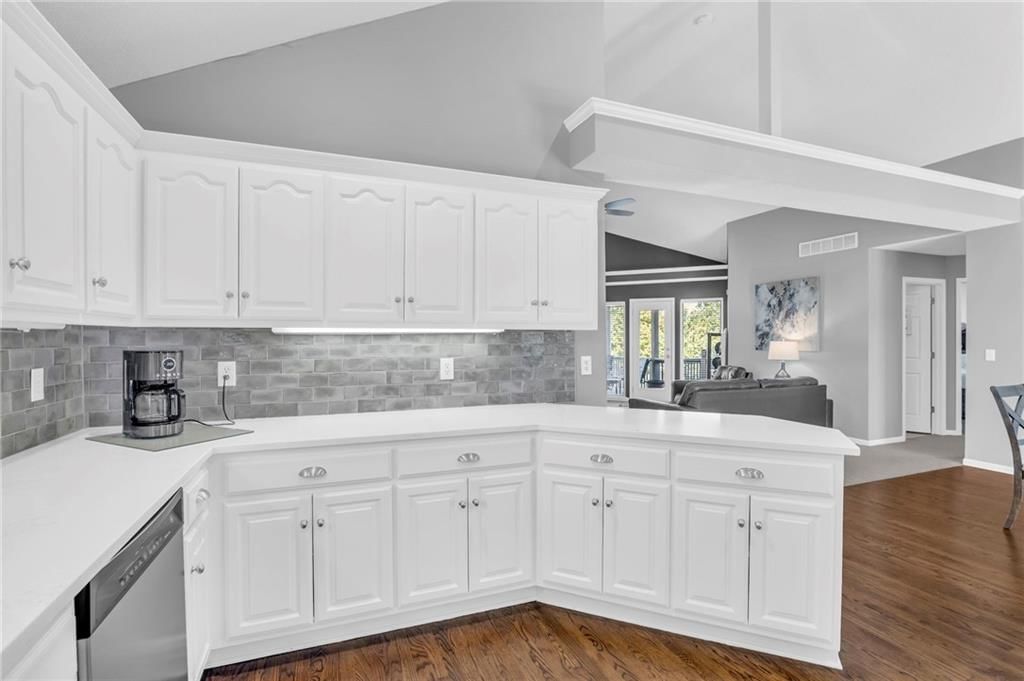 18441 Spruce Street — photo 15