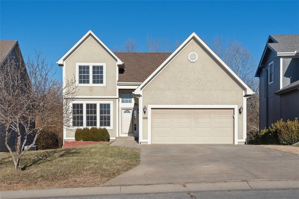 807 Redbud Drive, Paola, KS