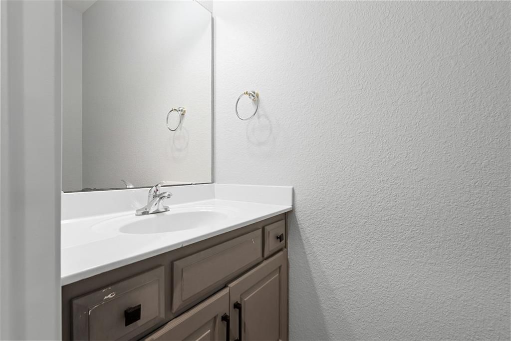 807 Redbud Drive — photo 12
