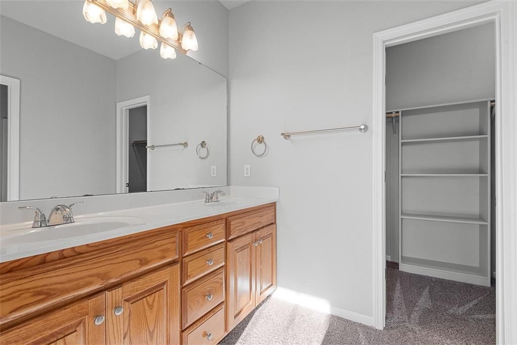 807 Redbud Drive — photo 15