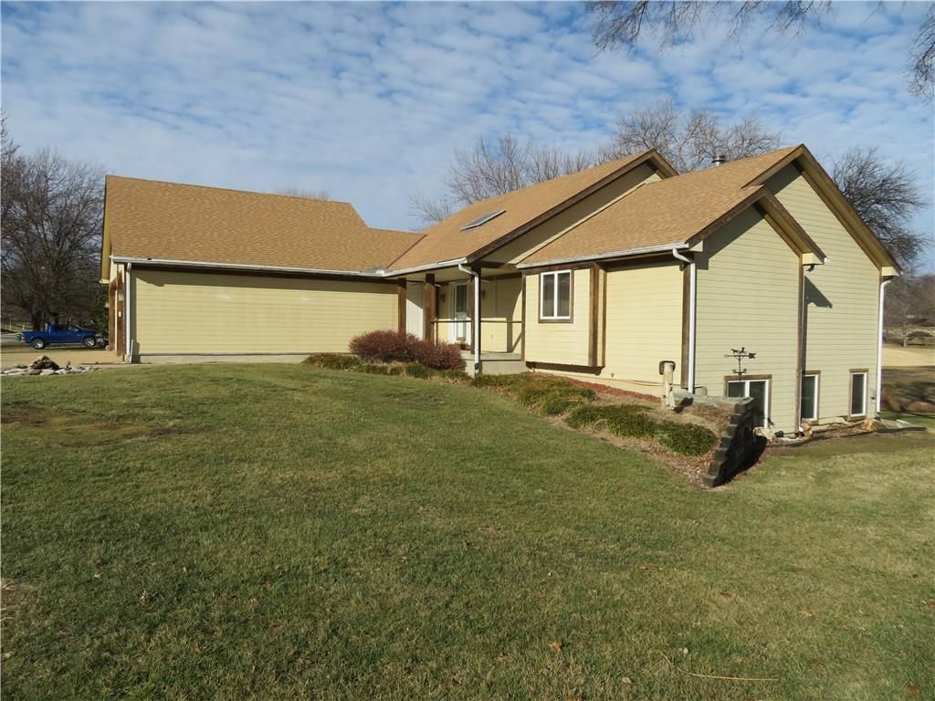 114 Overhill Drive — photo 3
