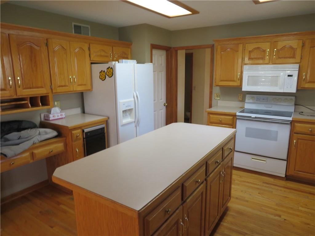 114 Overhill Drive — photo 12