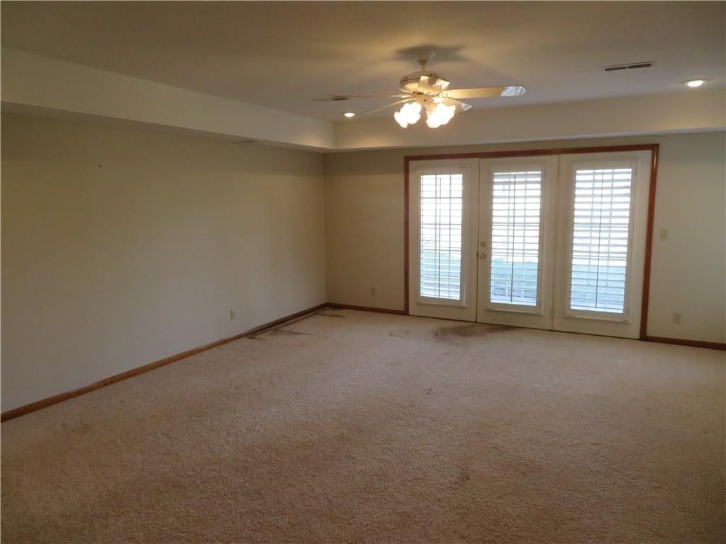 114 Overhill Drive — photo 42