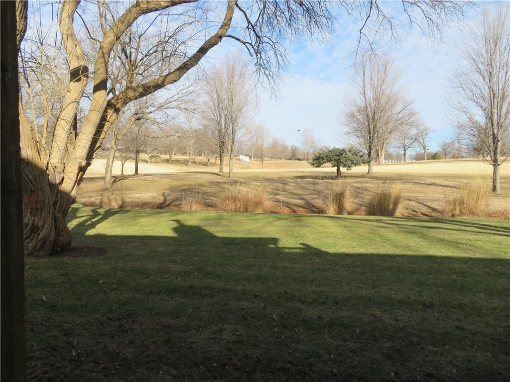 114 Overhill Drive — photo 57