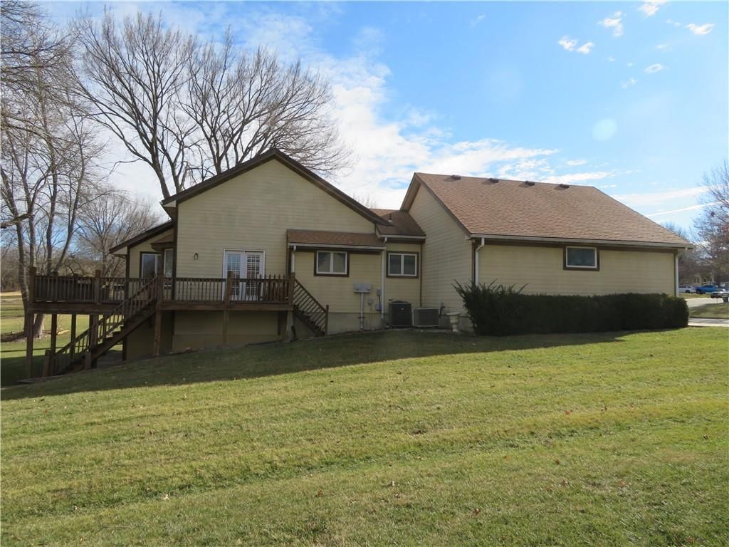 114 Overhill Drive — photo 58