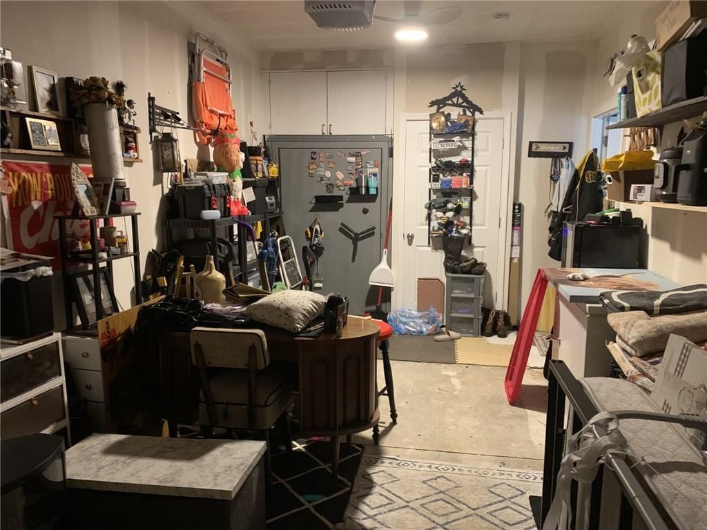 912 Riffle Drive — photo 8
