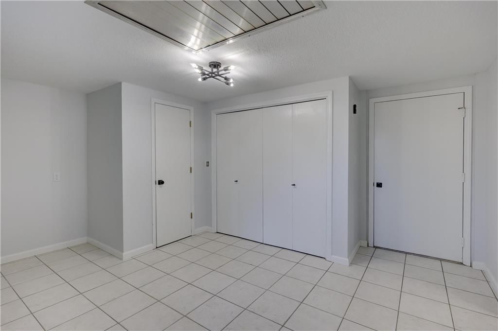 425 N Idaho Avenue — photo 13