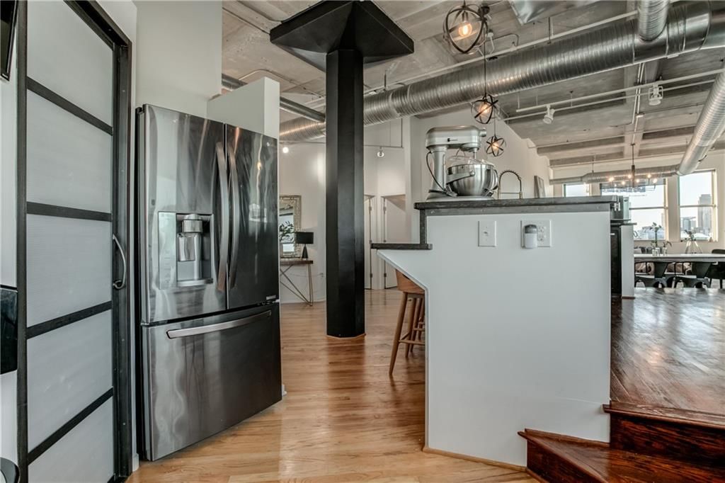 2107 Grand Avenue — photo 11