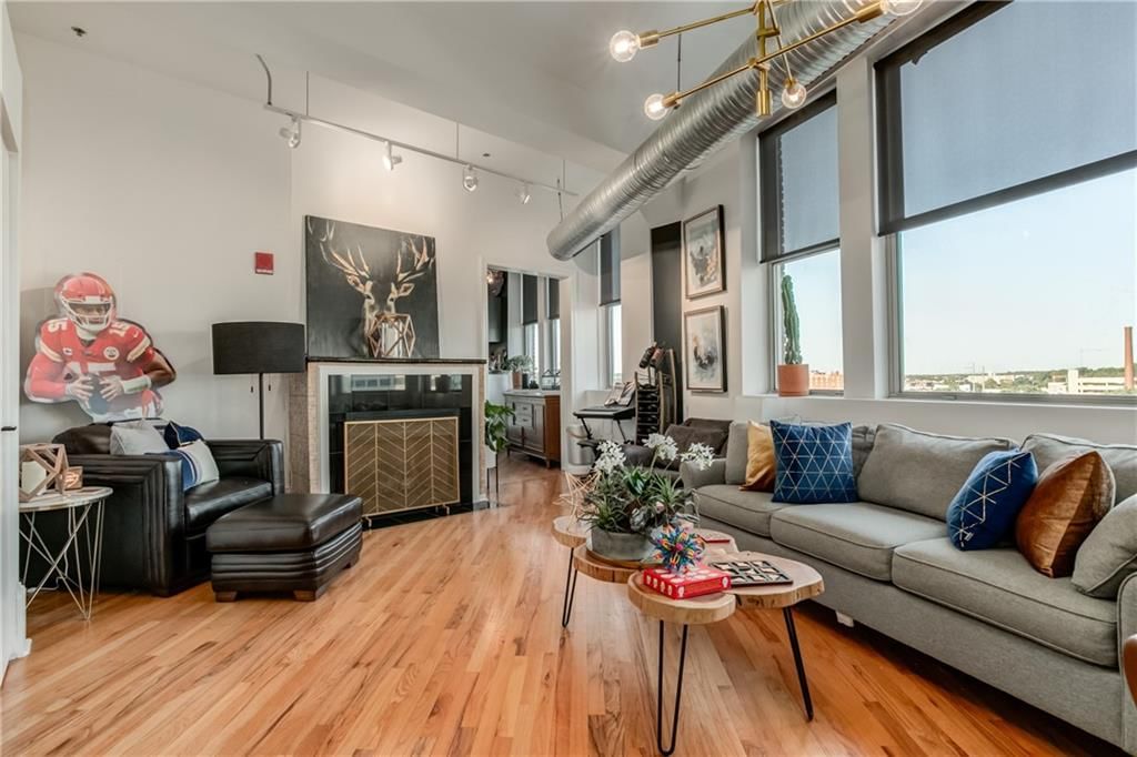 2107 Grand Avenue — photo 18