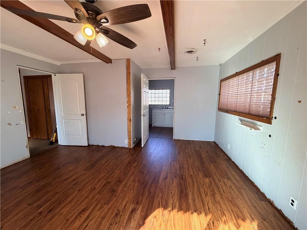 102 E Mckay Street — photo 10