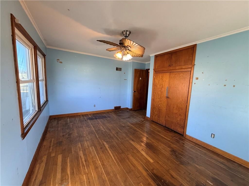 102 E Mckay Street — photo 14