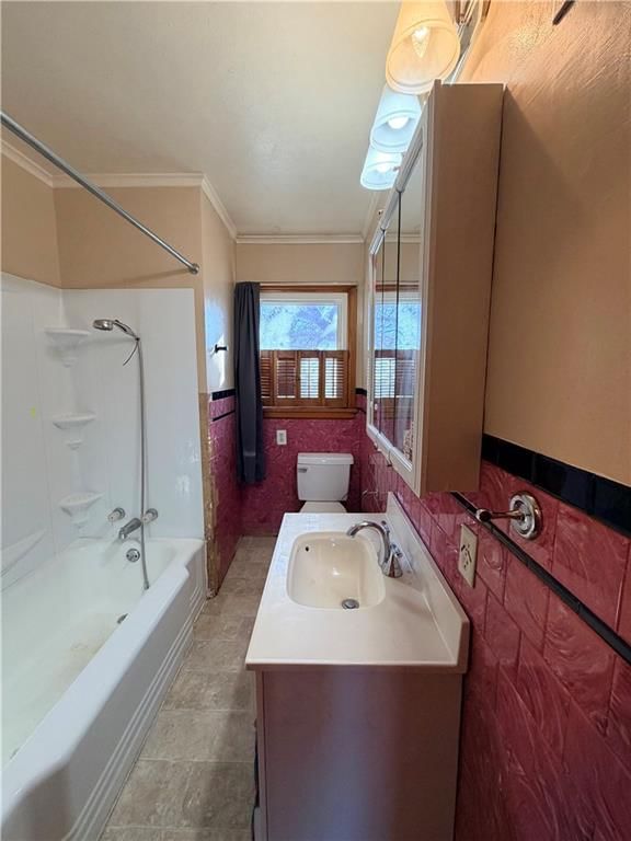 102 E Mckay Street — photo 16