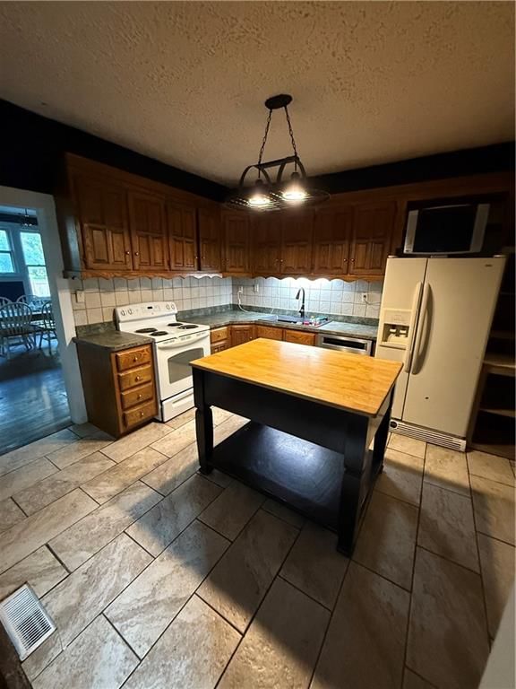 523 Indiana Street — photo 12