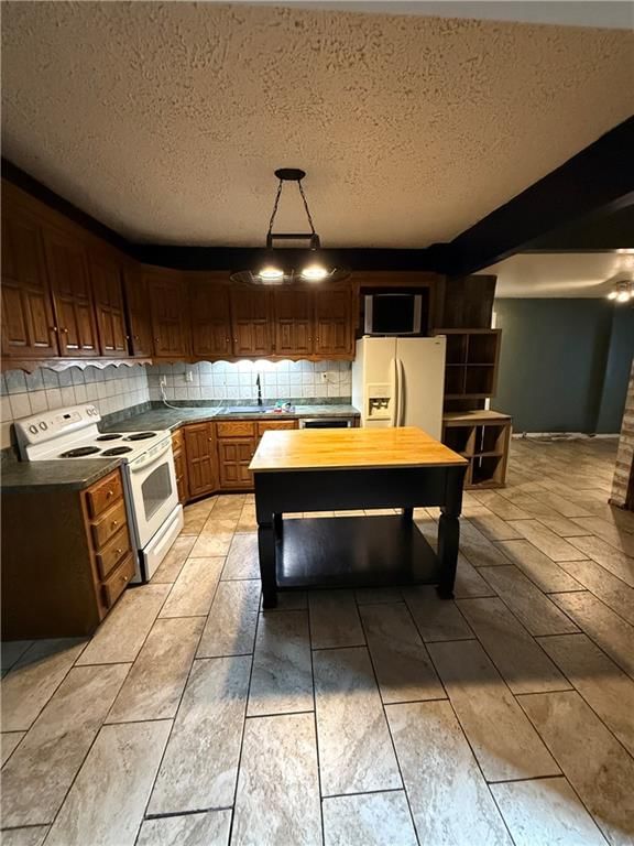 523 Indiana Street — photo 13