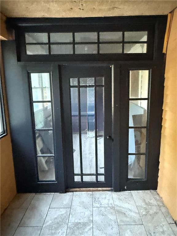 523 Indiana Street — photo 15