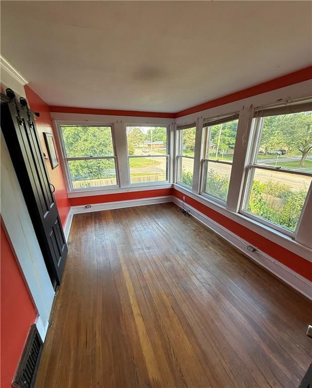 523 Indiana Street — photo 21