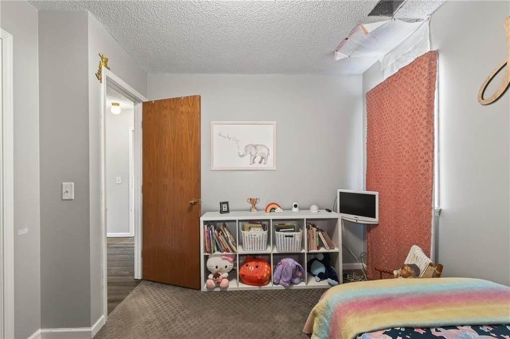 1325 N Harvey Drive — photo 25