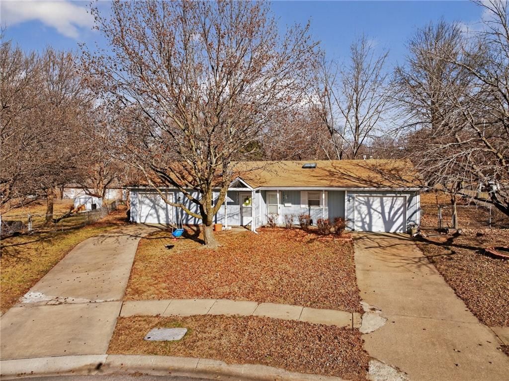 1325 N Harvey Drive — photo 49