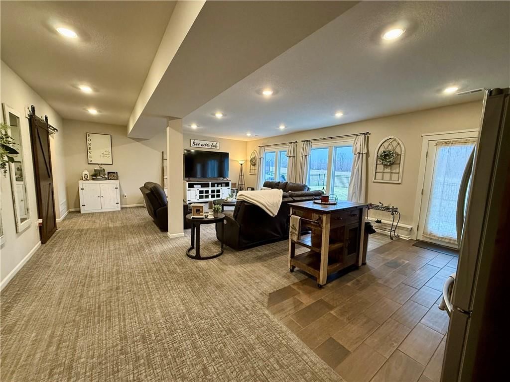 1300 NW Crestwood Drive — photo 26