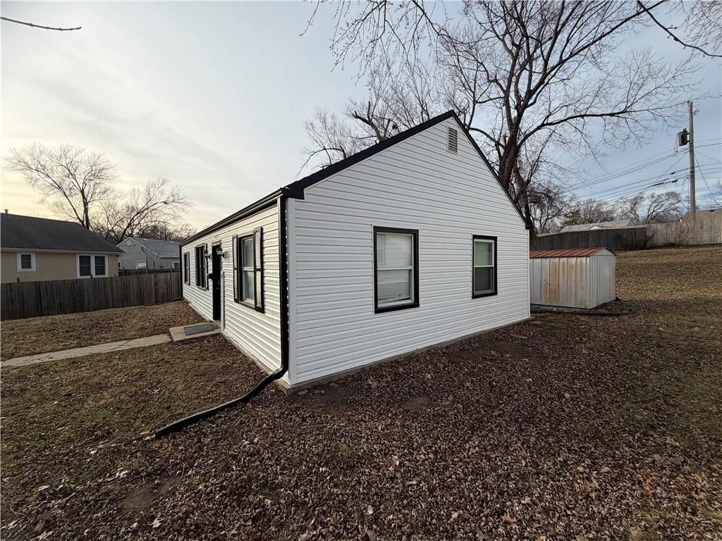 4930 NATOMA Drive — photo 4