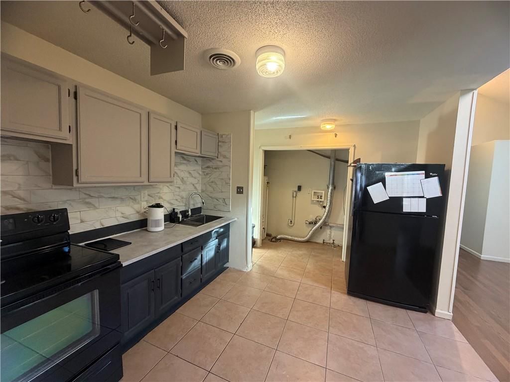 4930 NATOMA Drive — photo 12