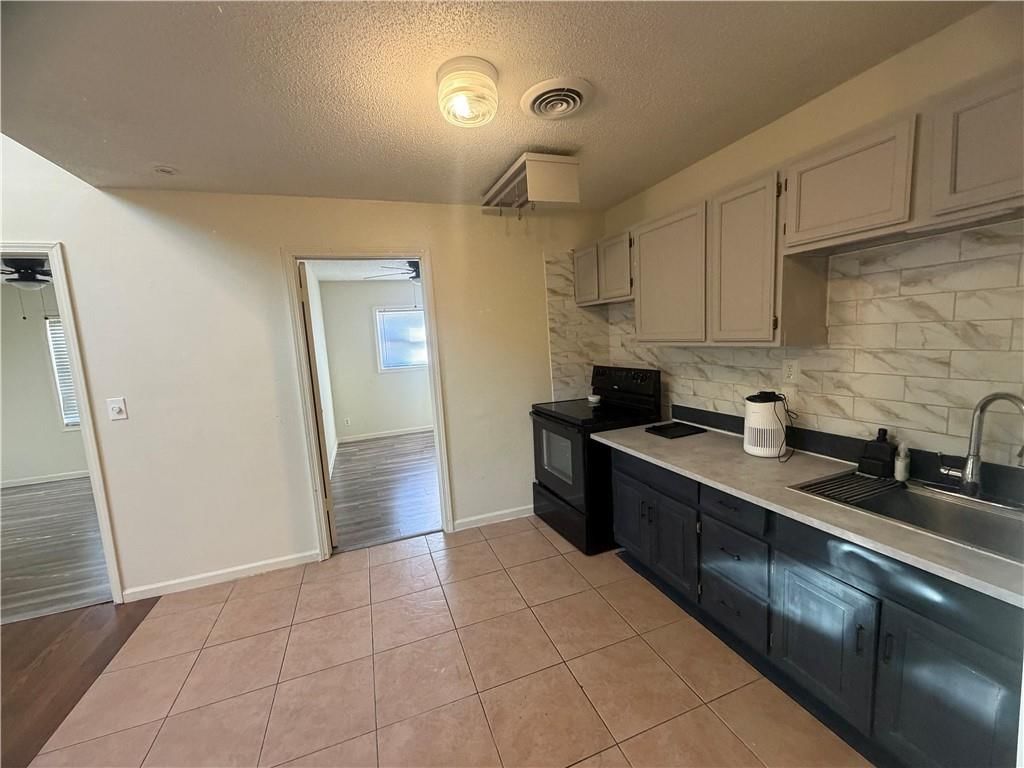 4930 NATOMA Drive — photo 15